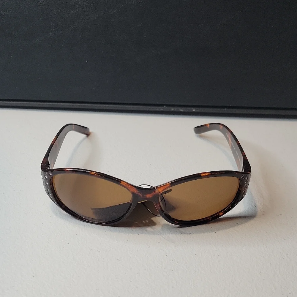 Foster Grant Brown Patterned Sunglasses